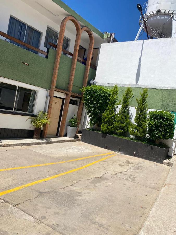 Hotel Zacatecas Courts Zewnętrze zdjęcie